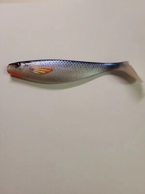 Shirasu Balzer Print Photo Shad UV Booster Zander Hecht Gummifisch Barsch Bloody - Bild 1 von 4