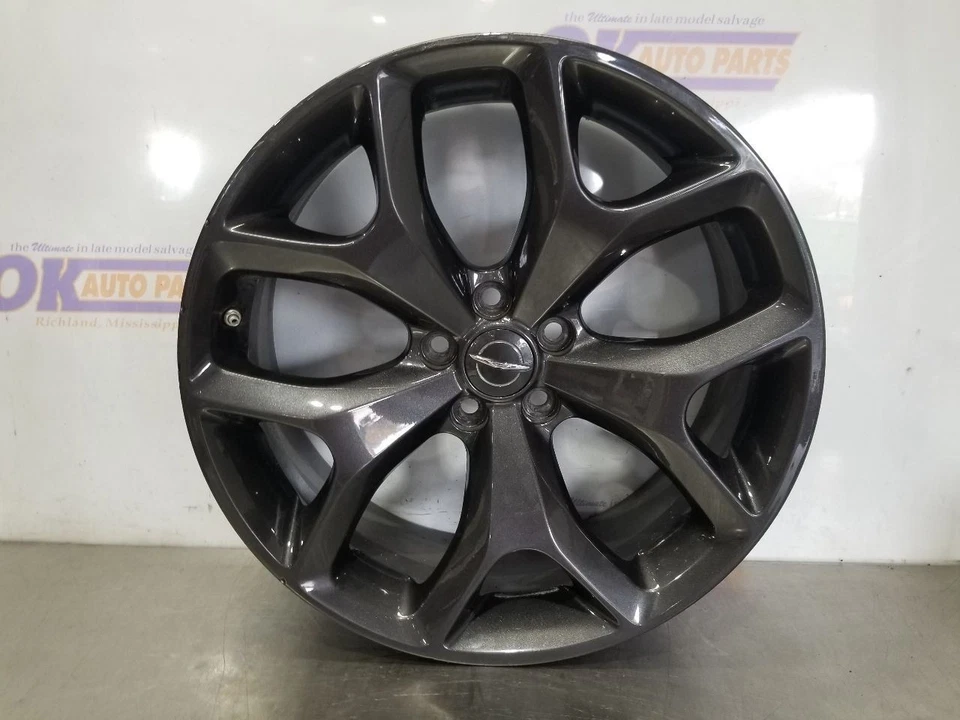 23 2023 CHRYSLER 300 S 20X8 WHEEL ALLOY 5Y SPOKES BLACK SEE IMAGES - Изображение 1 из 4