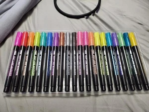 20 Farben Glitzer Marker Umrissstifte Schimmer Metallic Marker Zeichnen Basteln - Bild 1 von 7
