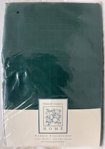 Town & Country Fabric Evergreen Tablecloth Round 70" New - Picture 1 of 2