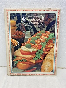 WOMAN'S DAY ENCYCLOPEDIA OF COOKERY VOL 10- COOKBOOK -RECIPES - 1966 -HARD COVER - Imagen 1 de 3