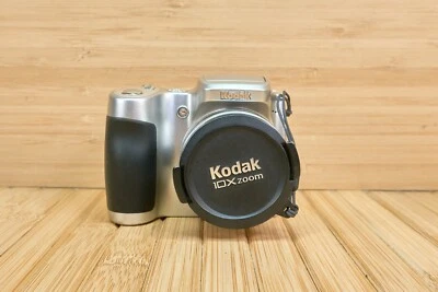 Kodak Easyshare Z650 6.1 MP Digital Camera, with 10x Optical Zoom - Image 1 of 4