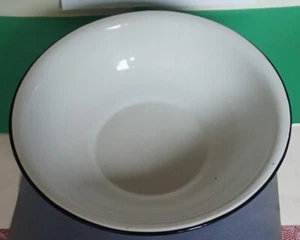 Vintage White Large Bowl Enamel Granite Ware Black Trim Round Wash Basin - Picture 1 of 7