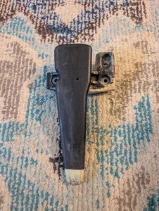 2002-2013 Chevy Avalanche Escalade EXT Left Tonneau Bed Cover Latch Handle OEM - Picture 1 of 4