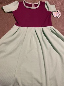~♡NWT Lularoe Amelia Dress Medium Green & Magenta Colorblock~♡ - Picture 1 of 4