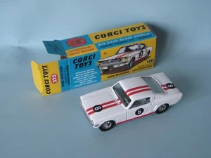 Corgi Toys 325 Ford Mustang Fastback 2+2 autos edición 2021 regalo en caja 98 mm de largo b - Imagen 1 de 4
