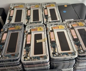 Oryginalny wyświetlacz Samsung Galaxy S7 Edge, dzięki czemu możesz uratować stare dane - Zdjęcie 1 z 5