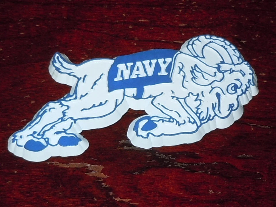 Vintage NAVY MIDSHIPMEN Bill the Goat NCAA RUBBER FRIDGE MAGNET Standings Board Foto 1 de 1