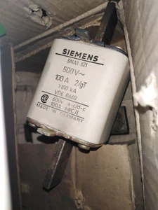 Siemens 3NA1 321 Sicherungseinsatz Messersicherung Panzersicherung 100 A Gr. 2 - Bild 1 von 7