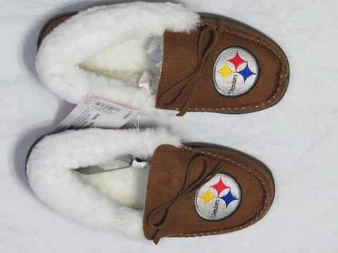 PITTSBURGH STEELERS WOMENS SLIPPERS S 5-6 MOCCASIN FAUX LEATHER PLUSH LINED NEW Cover
