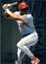 1996 Metal Universe Heavy Metal Juan Gonzalez Texas Rangers #3 TW28593