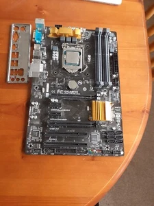 Gigabyte GA-Z97P-D3 motherboard + Intel i5-4690K - Bild 1 von 4