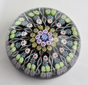 Vidrio artístico de colección Perthshire Escocia Millefiori & remolinos grande 3" pisapapeles - Imagen 1 de 4