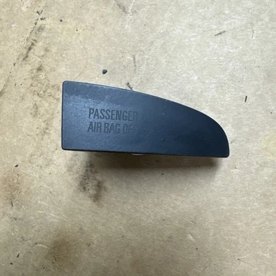 2008-2014 2015 Audi R8 Passenger SRS Center Console Trim Warning Light OEM  B168 - Image 1 of 4