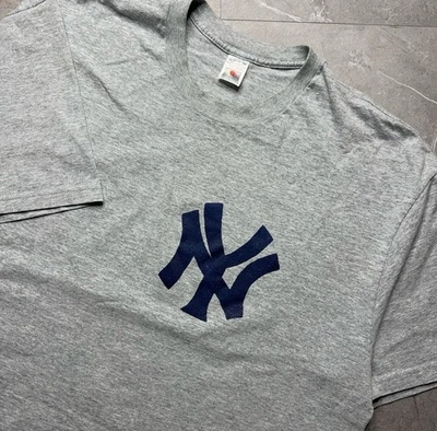 Camiseta De Colección Y2k Derek Jeter New York Yankees MLB Camiseta Talla XL Gris Béisbol Foto 1 de 4