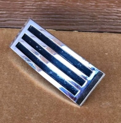 Mercury Comet 1961 guardabarros delantero adorno Fomoco C1 GB-16A096-A Foto 1 de 4