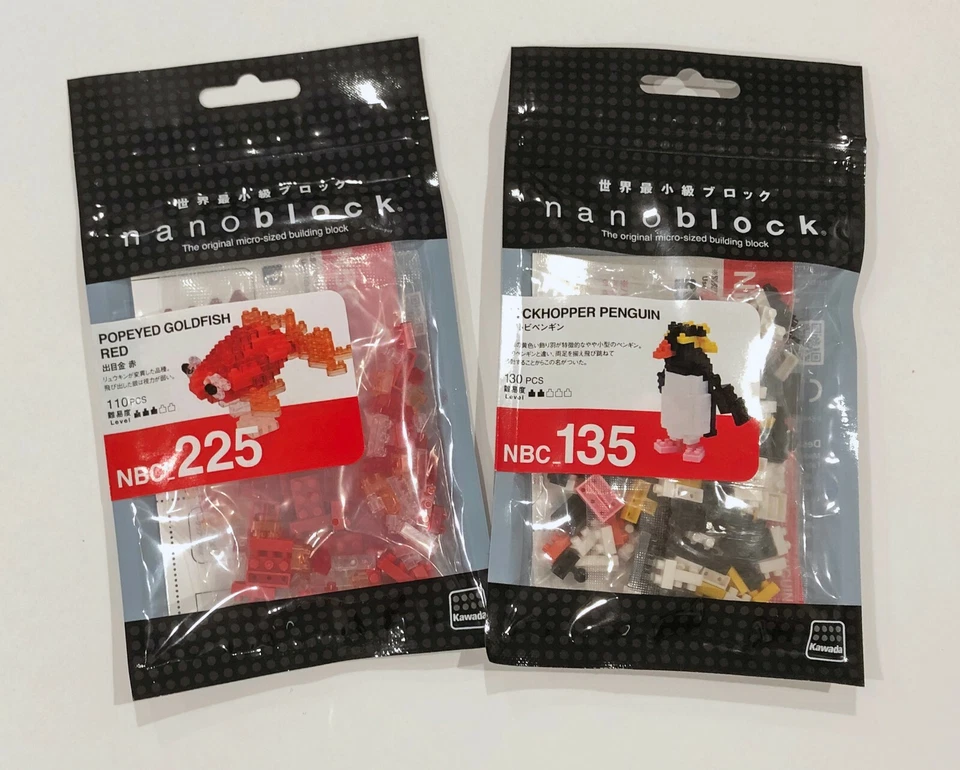 Paquete Nanoblock: Pingüino Saltamontes y Popeyed Goldfish Rojo Foto 1 de 1