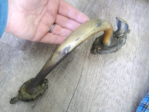Vintage Brass DOOR HANDLE with THUMB LATCH RB559 Cover