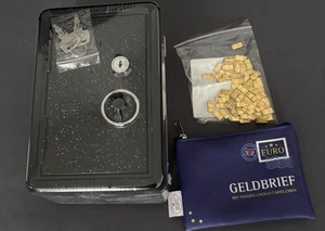 Spardose Tresor Schwarz mit Glitzer Ovp Sealed Mini Geldbeutel und 100 Mini Gold - Bild 1 von 2