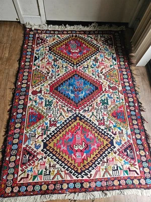 VINTAGE SOUMAK KILIM HANDMADE WOVEN ANIMAL GEOMETRIC SHAPES RUG 60"X42" AMAZING - Image 1 of 4