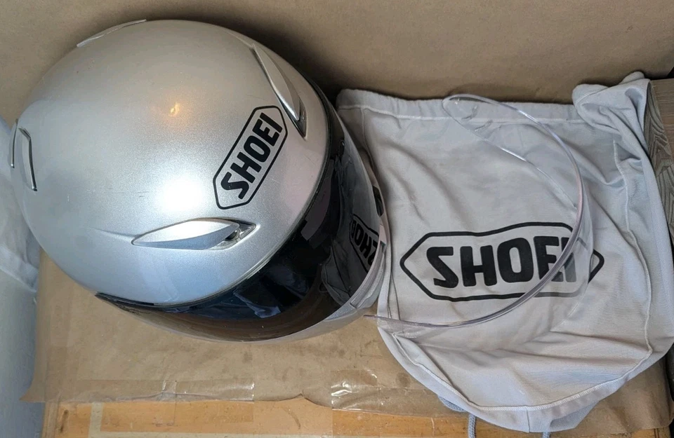 Capacete prata Shoei RF-1100 ponto snell aprovado: 2 viseiras de bloqueio: tamanho XXL 7 7/8-8 - Imagem 1 de 4