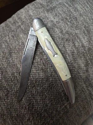 Antiguo Imperial - Navaja de Bolsillo de Pesca - Emblema de Pez en Mango - 2 Hojas - 7 1/2 Pulgadas Foto 1 de 4