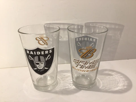 Lot Of 2 Las Vegas Raiders Budweiser Game Time Pint Glasses NFL Football Cover