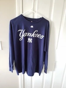 New York Yankess XL Majestic Long Sleeve Tshirt - Picture 1 of 5
