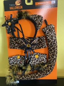 Set accessori costume leopardo donna Happy Halloween polsini bacchetta fascia girocollo - Foto 1 di 4