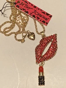 Betsey Johnson Red Crystals Lips Lipstick Pendant Necklace Gold Tone Chain - Picture 1 of 3