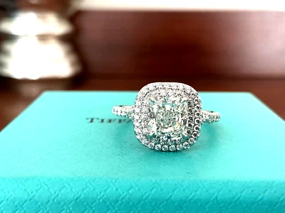 Anillo de compromiso Tiffany & Co cojín soleste diamantes 2,09 quilates NUEVO 2025 $42k Foto 1 de 4