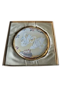 Vintage Japanese Chokin Art Mirror Powder Compact 2 Swans of Swimming Orig Box  - Picture 1 of 4