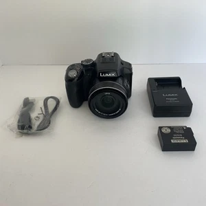 Panasonic Lumix DMC-FZ200 Digital Bridge Camera 12.1 MP, 24x Zoom - Picture 1 of 17