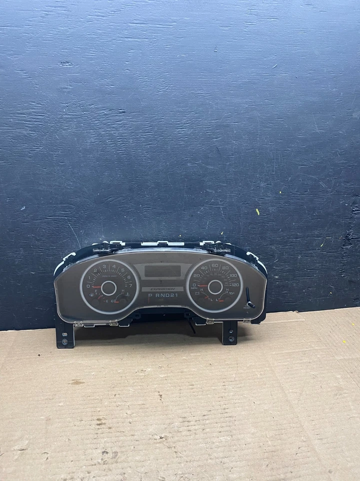 2005 2006 Ford Expedition Speedometer Instrument Gauge Cluster q2587 Oem DG - Image 1 of 4