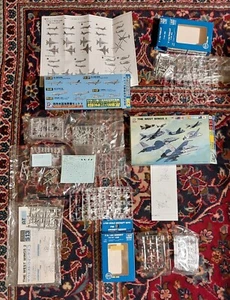 LOTTO KUNSTSTOFFTEIL - MODERNES US-MARINEFLUGZEUG - 1/700 - Bild 1 von 3