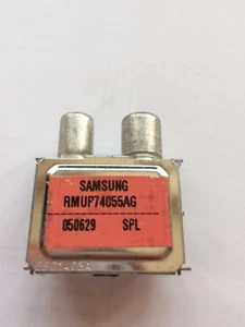 Samsung modulatore RMUP74055AG modulatore standard £9,95 Z1388 - Foto 1 di 1