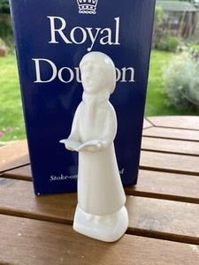 Royal Doulton Carol Singer (boy) limited edition figurine HN4031 - Picture 1 of 11