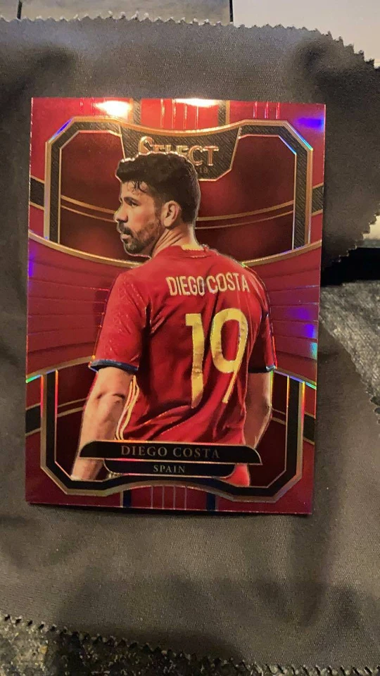2017-18 Select Soccer Diego Costa RED PRIZM - Image 1 of 1