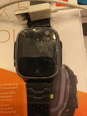 Xplora X5 Play Nano-Sim Grau,Glass Gebrochen,aber Funktioniert - Bild 1 von 3