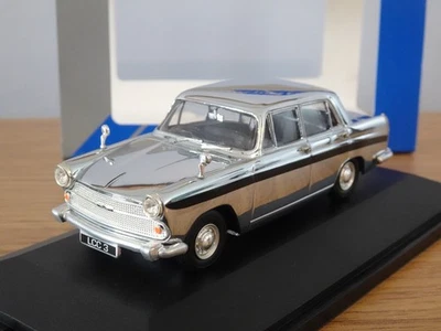 CORGI LLEDO VANGUARDS AUSTIN A60 CAMBRIDGE CHROME CAR MODEL VA04409 LCC3 1:43 - Image 1 of 3