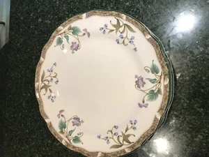NORITAKE LE PARC DINNER PLATE VIOLETS - Picture 1 of 2