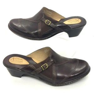 CLARKS ARTISAN Size 9 M Brown Leather Slip On Mules Clogs 2 1/4" Heel slip on - Picture 1 of 8