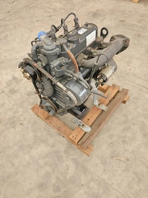 Used Kubota D722 3-cyl. Diesel Engine - Image 1 of 4