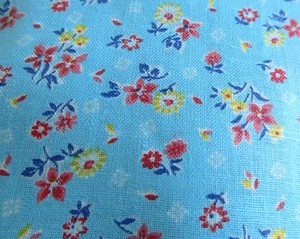Vintage 1940s Blue Cotton Quilt Fabric Tiny Red & Yellow Flowers 40" x 35" wide - Picture 1 of 4