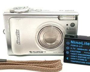 FUJIFILM FINEPIX F10 COMPACT DIGITAL CAMERA SILVER from japan - Picture 1 of 14