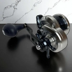 Shimano 11 Ocea Jigger 2000 NRPG Right Jigging Game Reel 5.1:1 From Japan used - Picture 1 of 11