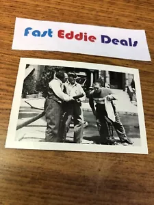 FTCC CARDS 1985 THE THREE STOOGES BLACK & WHITE TRADING CARD 43 CURLY LARRY MOE - Picture 1 of 2
