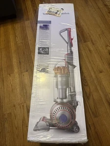 New Dyson Ball Animal 3 Extra Corded Vacuum Cleaner NEW - Picture 1 of 10