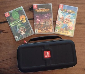 3 Nintendo Switch Games + Carrying Case (Luigi's Mansion 3, Minecraft Dungeons) - Picture 1 of 7