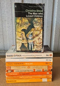9 Vintage Penguin Book Bundle - Stead, Lyndon, Suyin, Durrell, Forester & More - Foto 1 di 6